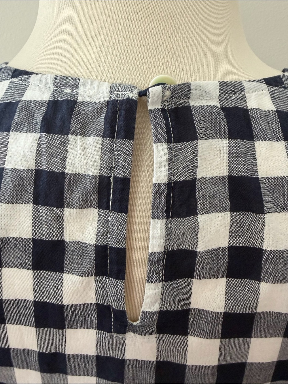J. Crew Navy and White Gingham Sleeveless Top w/ Ruffle Sz 2 Preppy Cottagecore - Picture 7 of 10